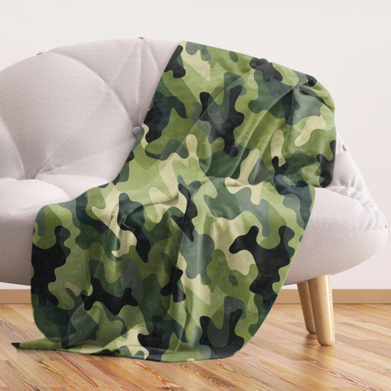 plaid camouflage sur canape